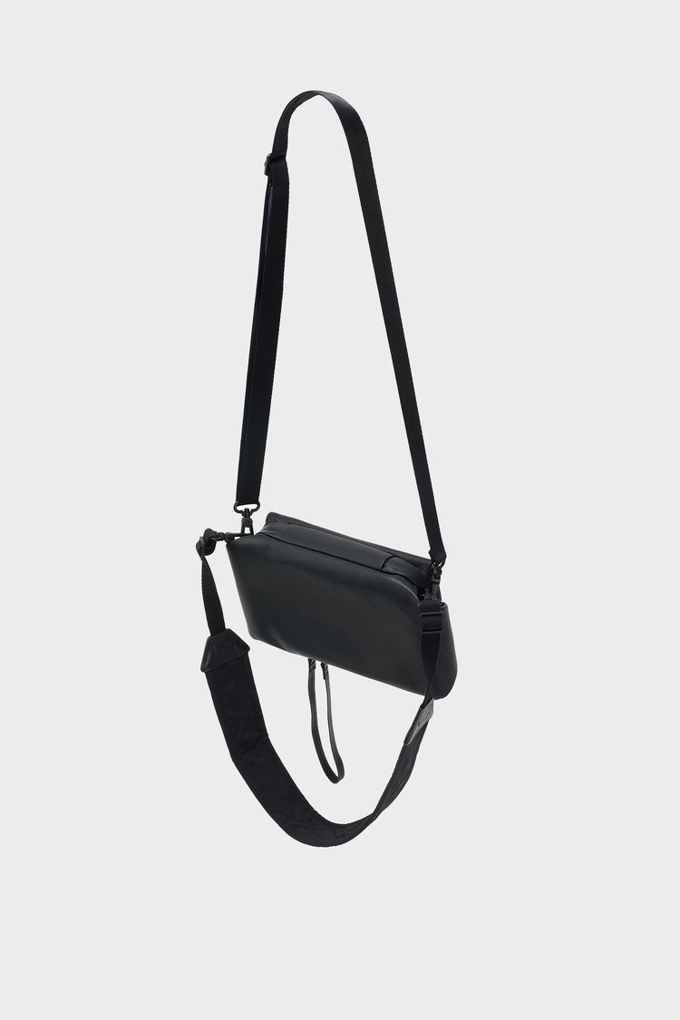 ARNO ALLURA RECYCLED LEATHER bag black