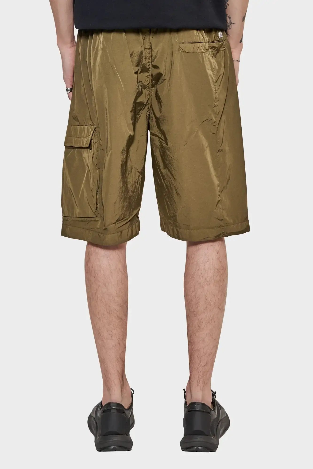 Green CARGO BERMUDA shorts
