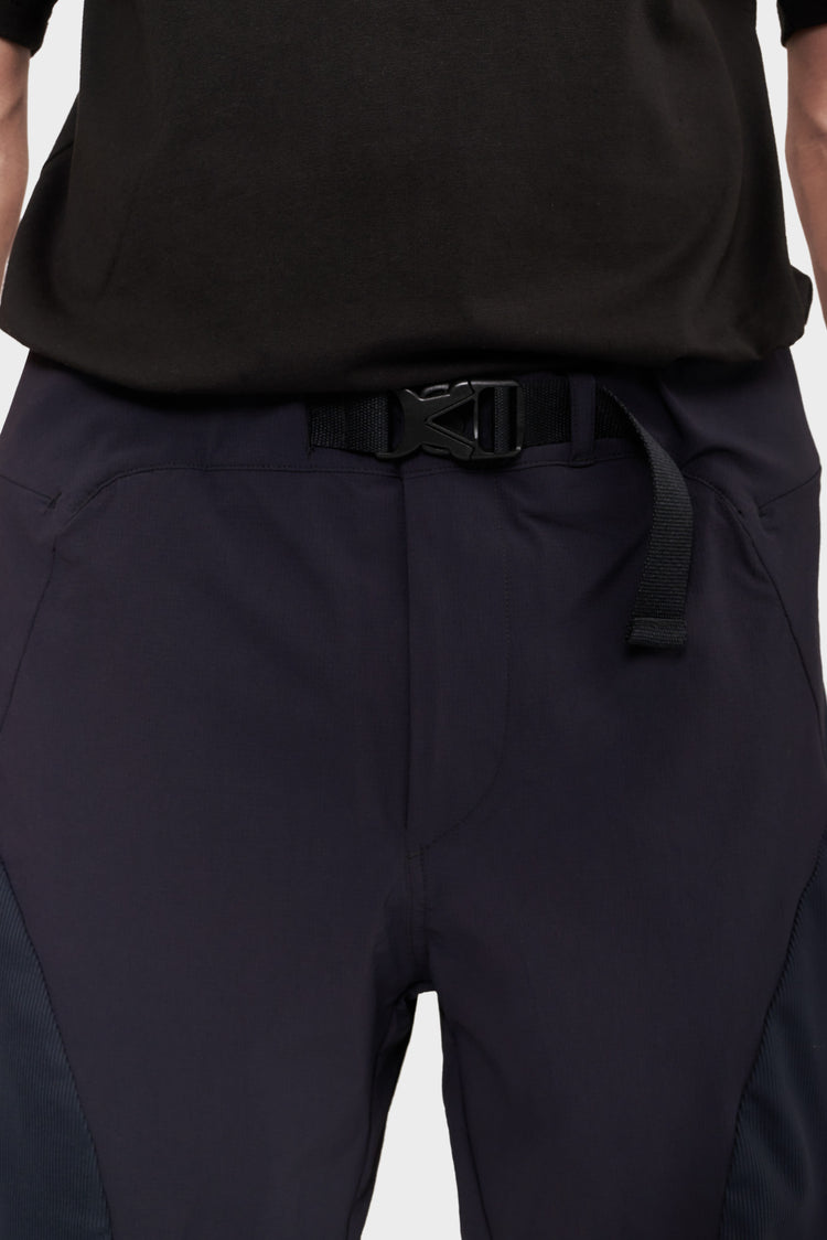 Szorty LATITUDE ARC SHORT czarne