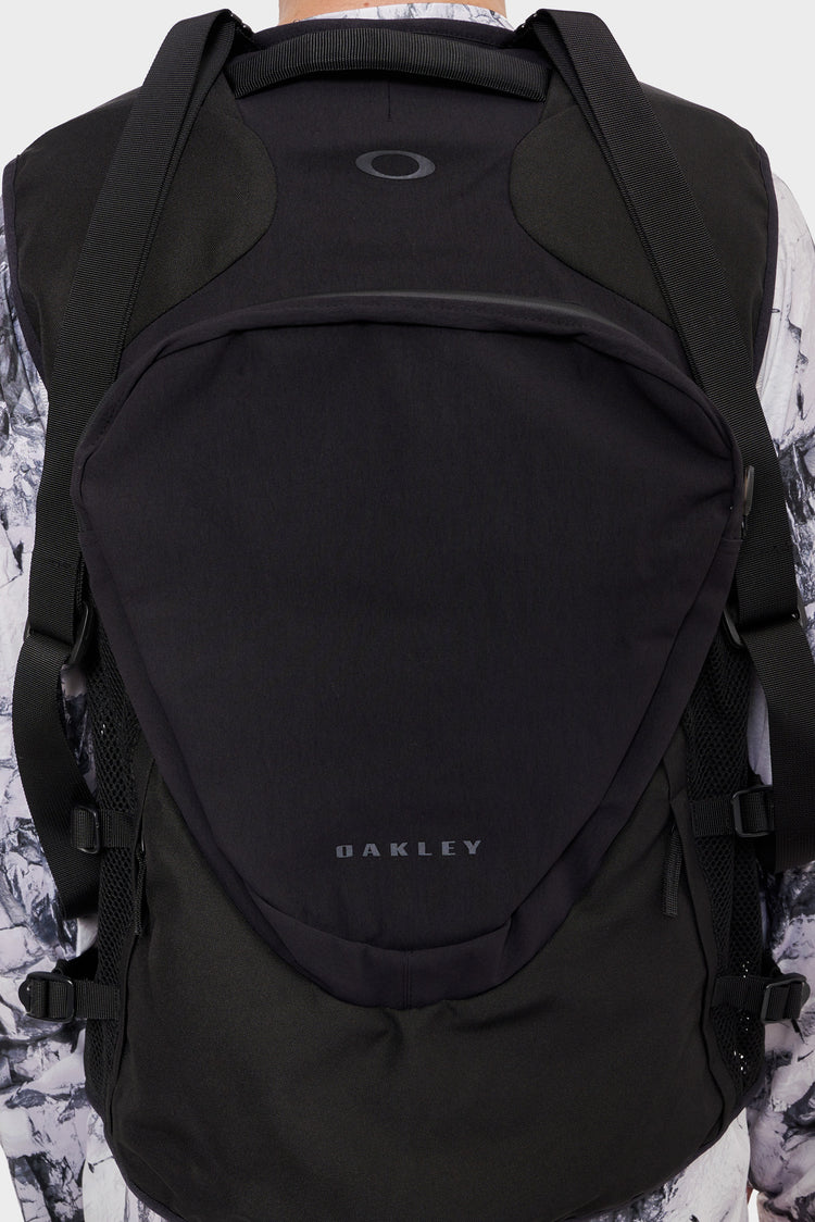 LATITUDE FLEX VEST black