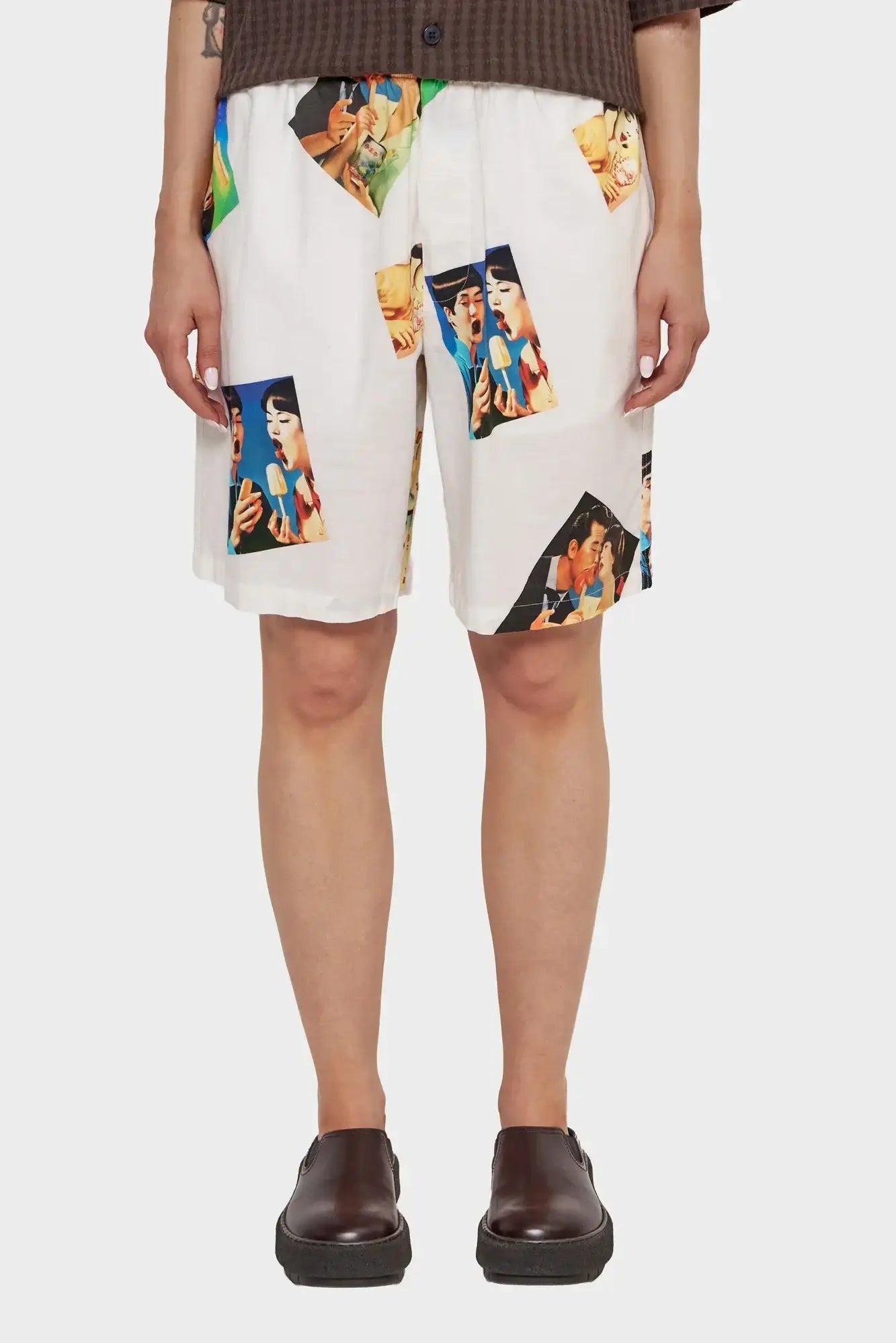 Szorty AISUKURIMU SHORT multikolorowe