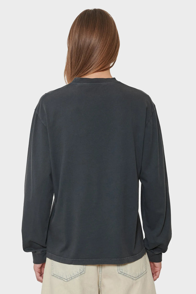 T-shirt A MODERN LOVE STORY black