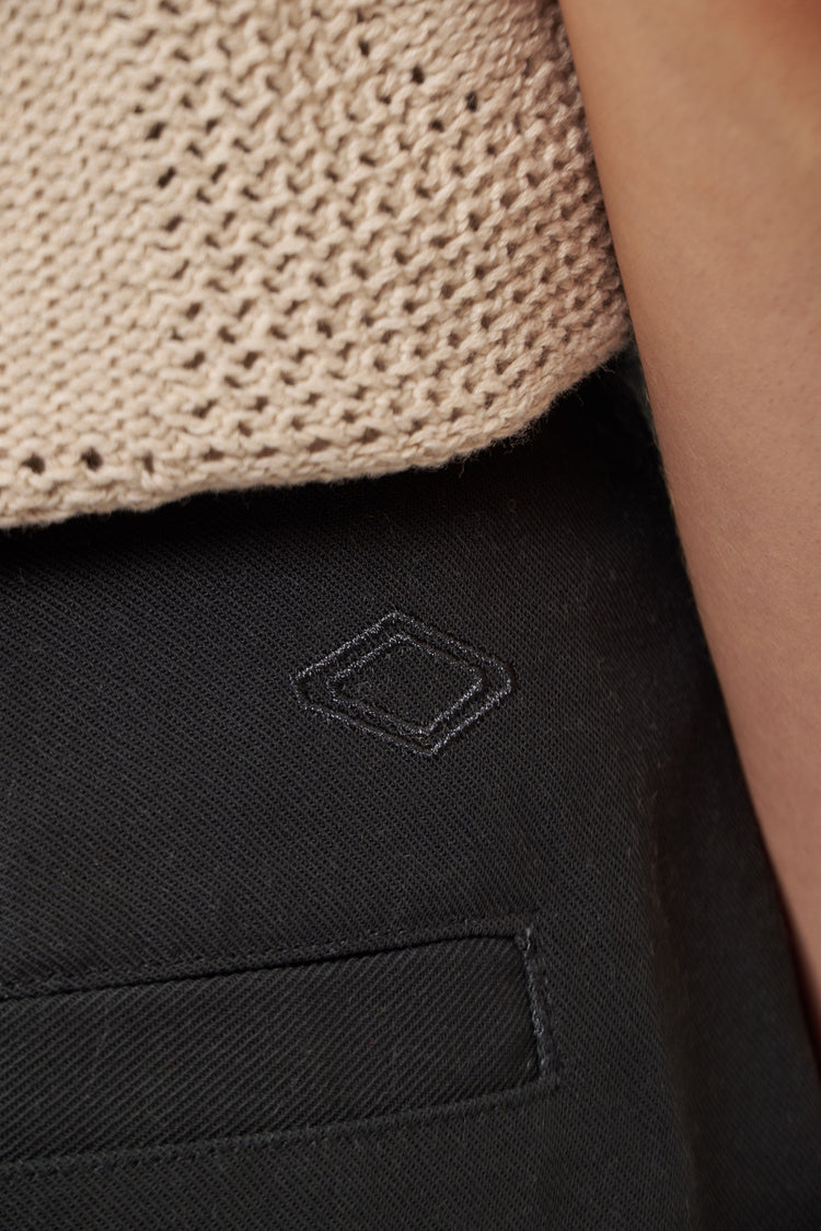 WIDE-LEG SHORTS Black