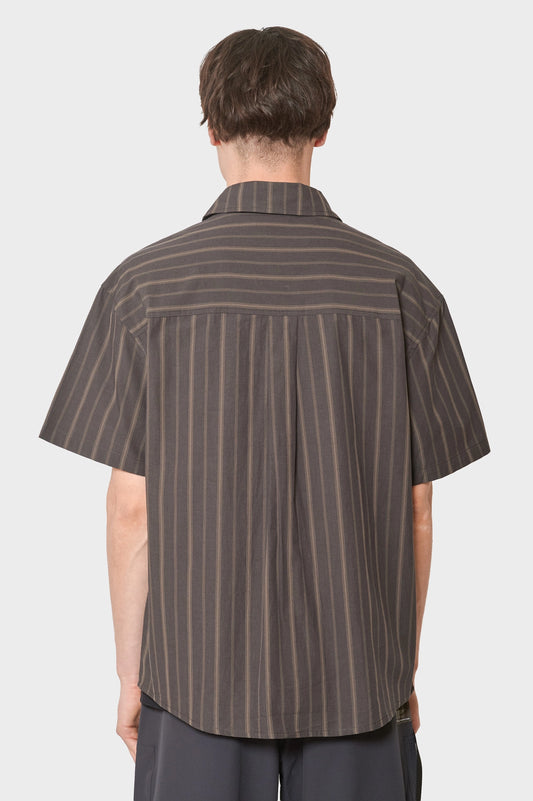 Koszula WASHED STRIPE SHORT SLEEVE SHIRT ciemno-brążowa