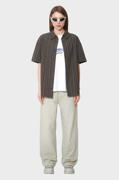 Koszula WASHED STRIPE SHORT SLEEVE SHIRT ciemno-brążowa
