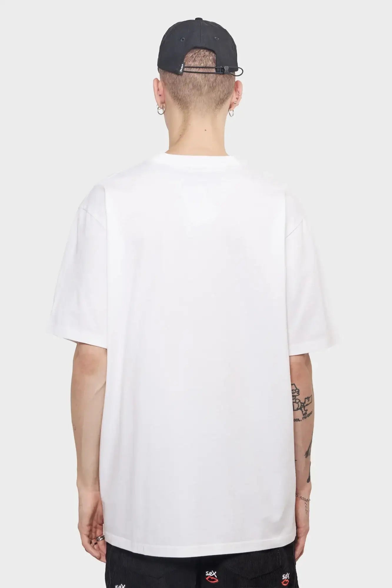 SCRIPT white T-shirt