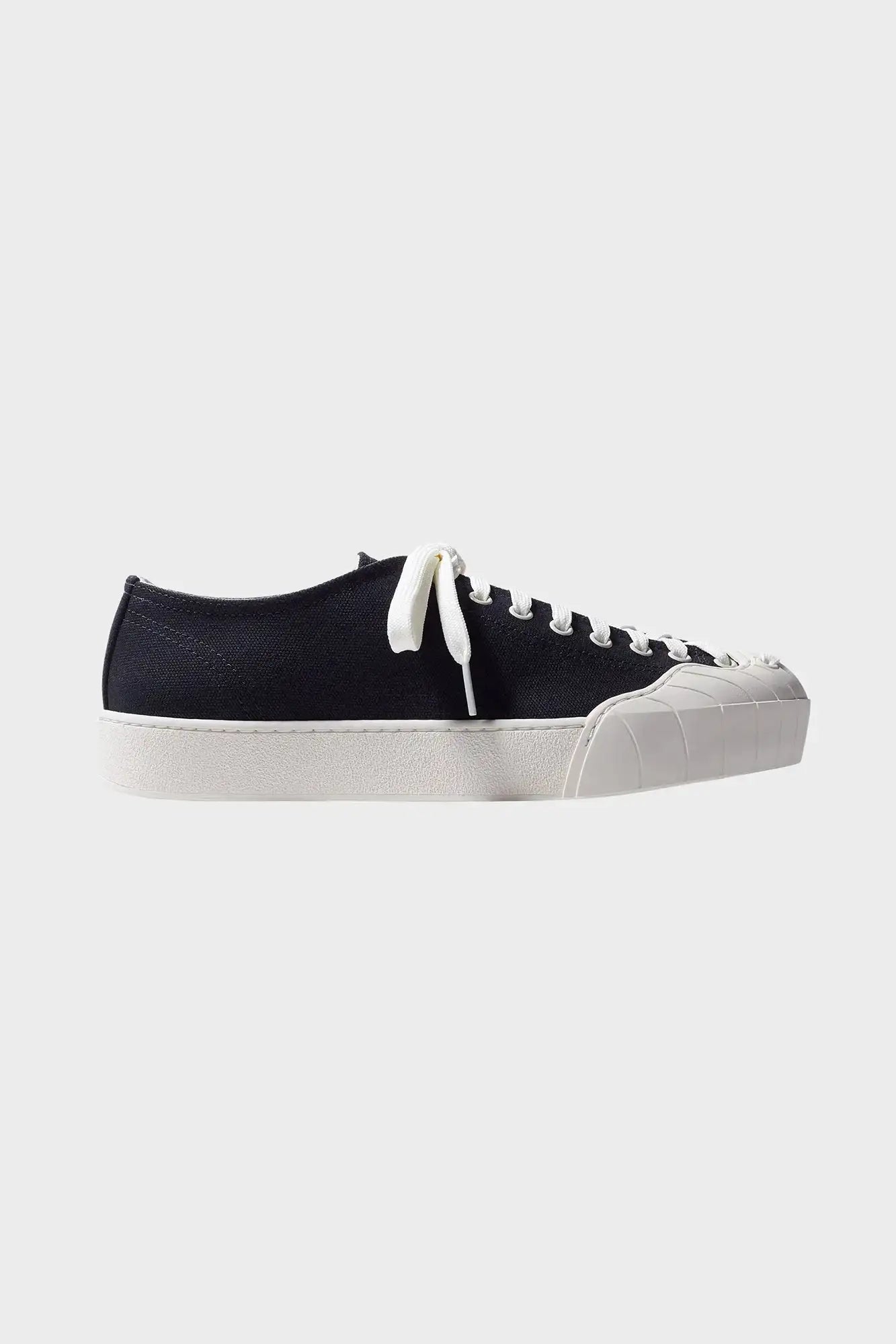 TU ISI sneakers black