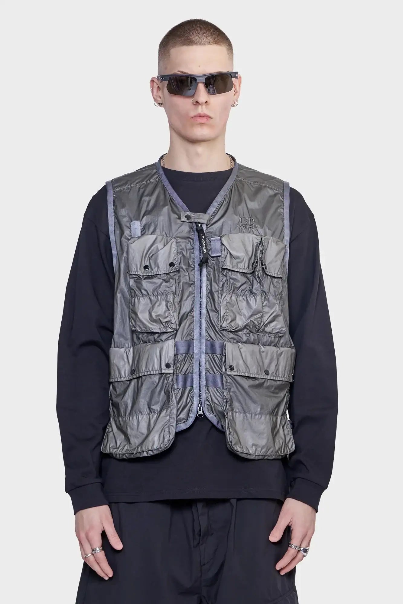 VEST gray