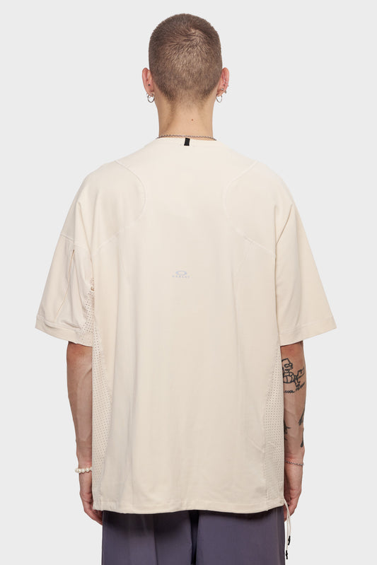 LATITUDE SOAR cream T-shirt