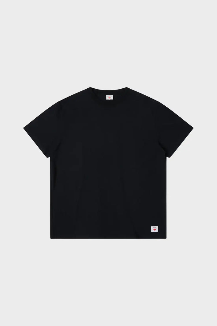 T-shirt black