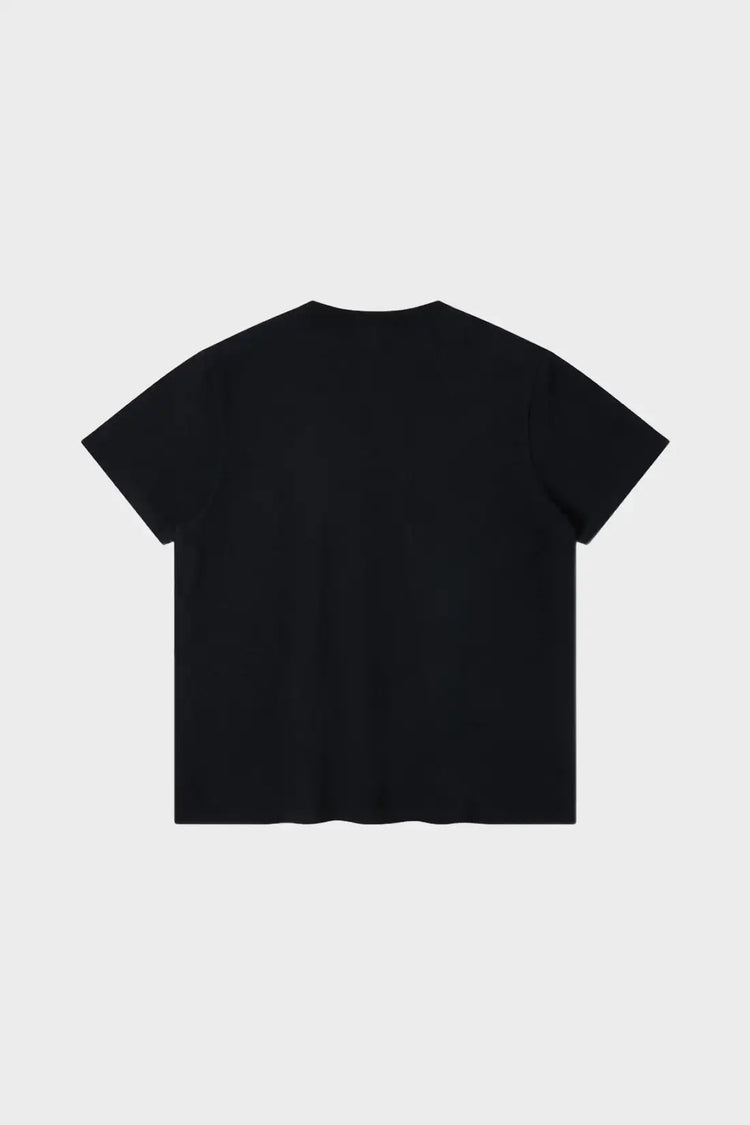 T-shirt black