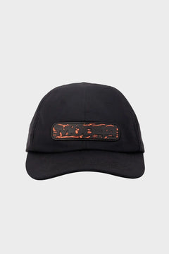 Czarna czapka z daszkiem MOD44 z pomarańczowym logo, odzież streetwear, minimalistyczny design