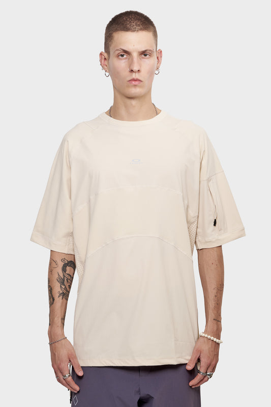LATITUDE SOAR cream T-shirt