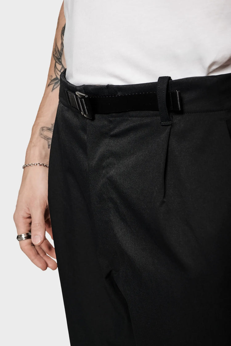 Spodnie ONE TUCK TAPERED czarny