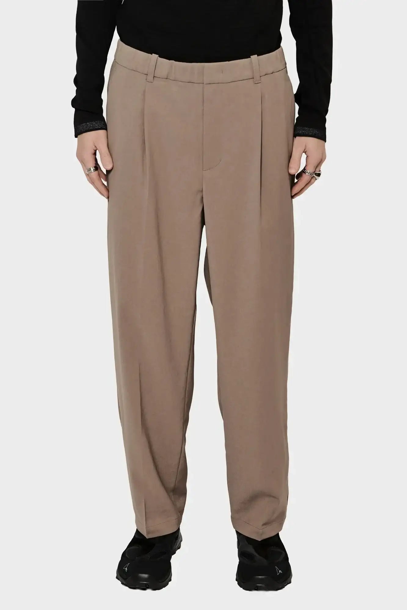 Trousers ONE TUCK STRAIGHT beige and brown